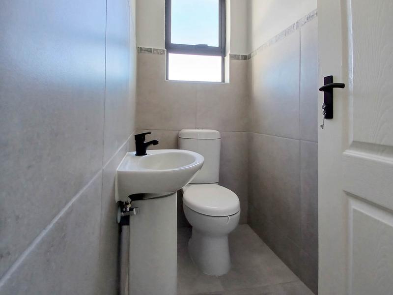 3 Bedroom Property for Sale in Sandy Point Western Cape